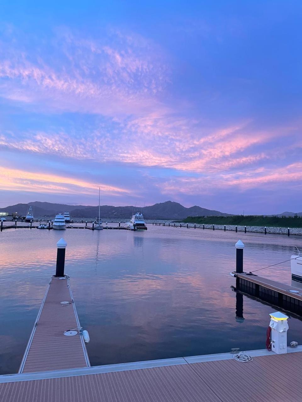 Tamarindo Beach, Prime Location, Fantastic Watersalt Pool & Cold Plunge, Family & Friends 외부 사진