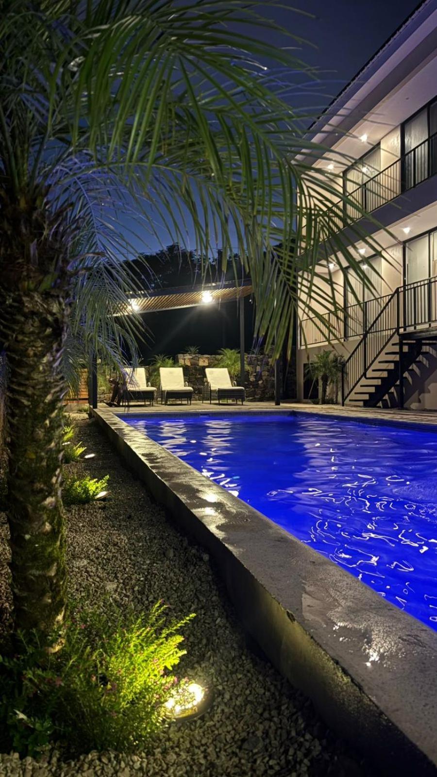 Tamarindo Beach, Prime Location, Fantastic Watersalt Pool & Cold Plunge, Family & Friends 외부 사진