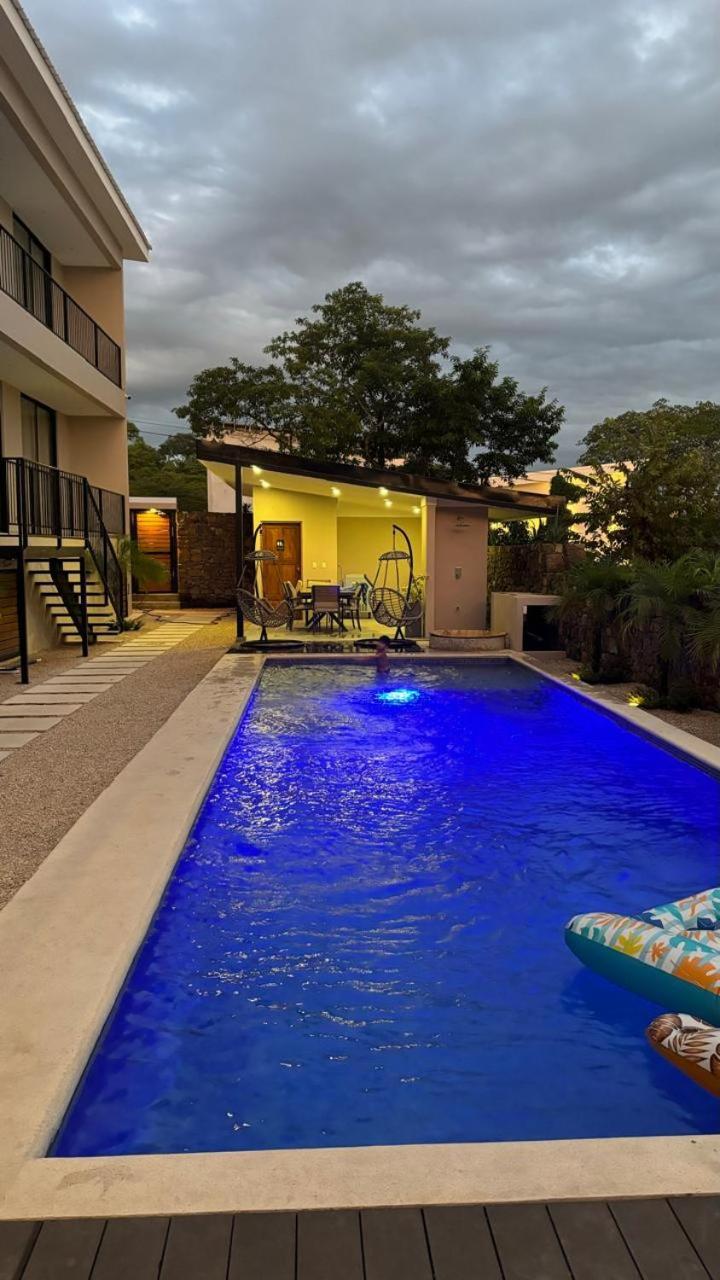 Tamarindo Beach, Prime Location, Fantastic Watersalt Pool & Cold Plunge, Family & Friends 외부 사진